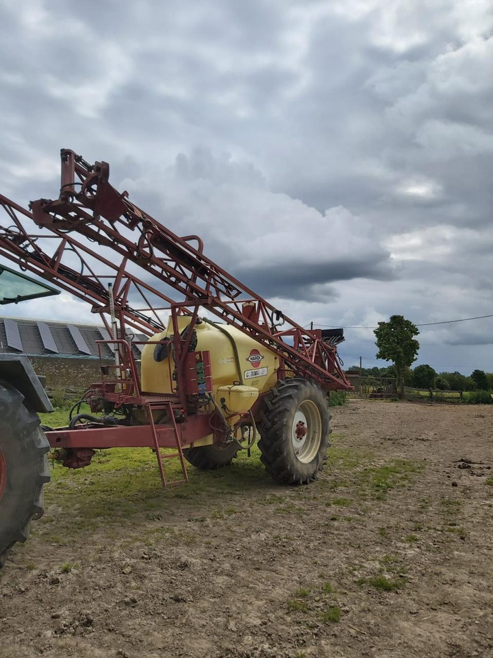 Hardi Commander 4200 - Pulverizador de arrastar: foto 1 Hardi Commander 4200 - Pulverizador de arrastar: foto 1