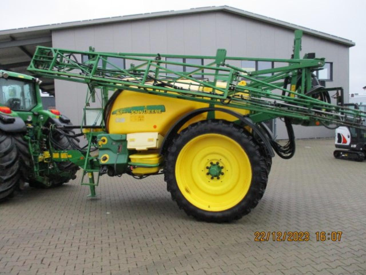 John Deere 740 - Pulverizador de arrastar: foto 2 John Deere 740 - Pulverizador de arrastar: foto 2