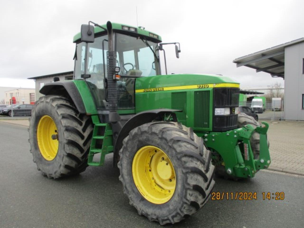 John Deere 7710 TLS Motor Neu - Trator: foto 5 John Deere 7710 TLS Motor Neu - Trator: foto 5