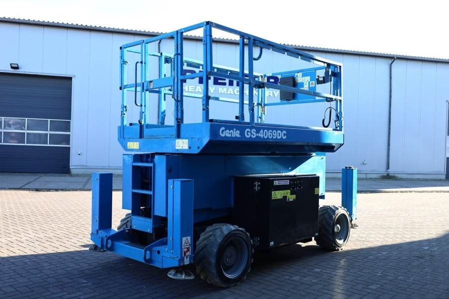 Genie GS4069DC Electric, 14m Working Height, 363kg Capac - Plataforma de Tijera/ Plataforma de tesoura: foto 2 Genie GS4069DC Electric, 14m Working Height, 363kg Capac - Plataforma de Tijera/ Plataforma de tesoura: foto 2