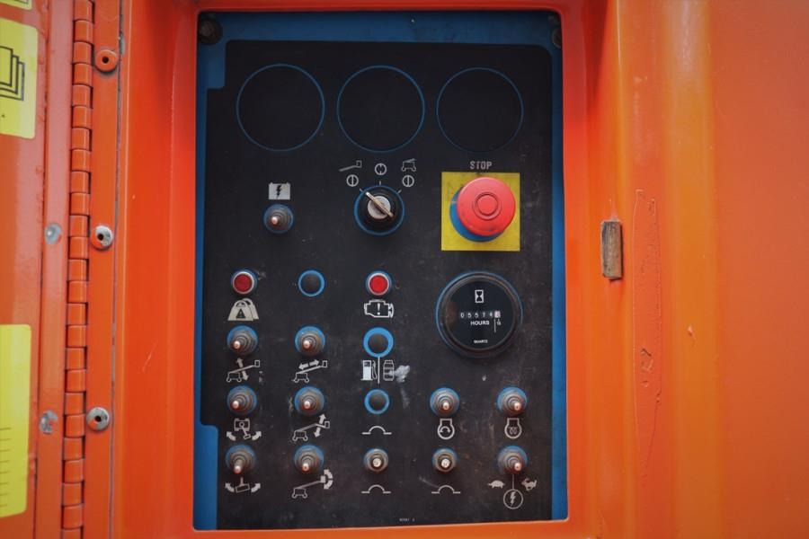 Genie S45 Valid inspection, Diesel, 4x4 Drive, 15.72 m W - Plataforma telescópica: foto 4 Genie S45 Valid inspection, Diesel, 4x4 Drive, 15.72 m W - Plataforma telescópica: foto 4