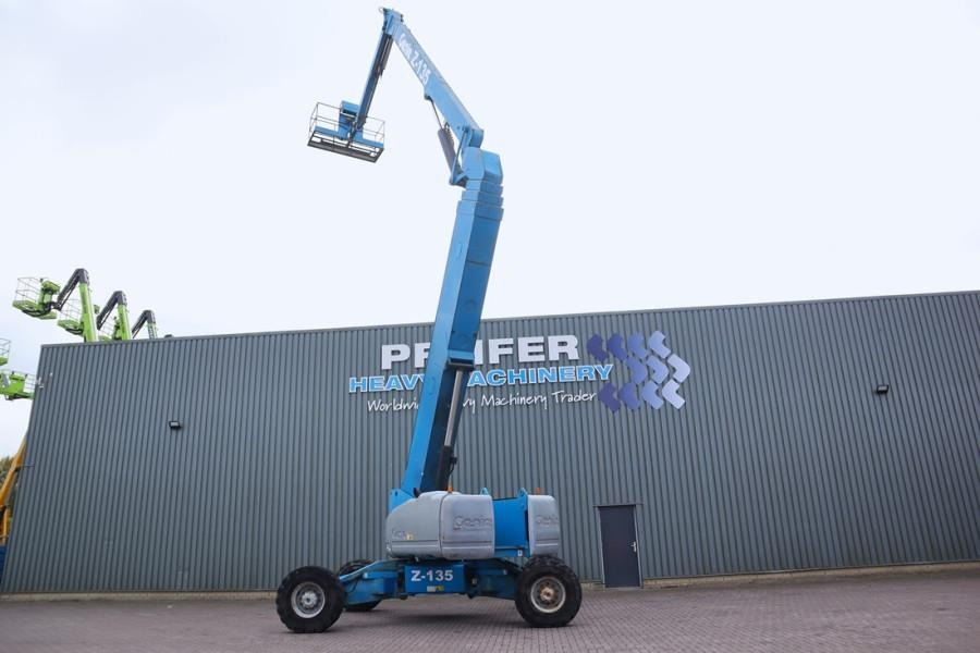 Genie Z135/70 Diesel, 4x4x4 Drive, 43m Lifting Height, 2 - Plataforma articulada: foto 2 Genie Z135/70 Diesel, 4x4x4 Drive, 43m Lifting Height, 2 - Plataforma articulada: foto 2