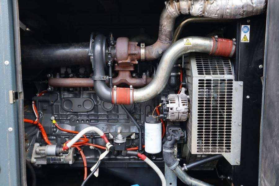 Green Power GP 145 S/I-T-A Diesel, Three-phase power 143 KVA, - Gerador elétrico: foto 5 Green Power GP 145 S/I-T-A Diesel, Three-phase power 143 KVA, - Gerador elétrico: foto 5