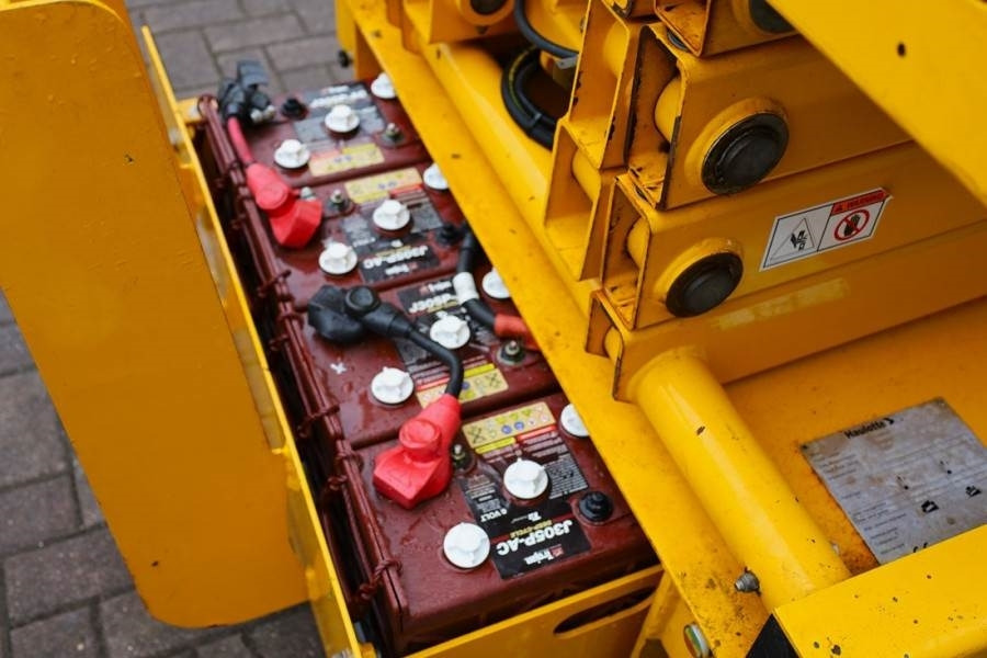 Haulotte Compact 10 Electric, 10.2m Working Height, 450kg C - Plataforma de Tijera/ Plataforma de tesoura: foto 4 Haulotte Compact 10 Electric, 10.2m Working Height, 450kg C - Plataforma de Tijera/ Plataforma de tesoura: foto 4