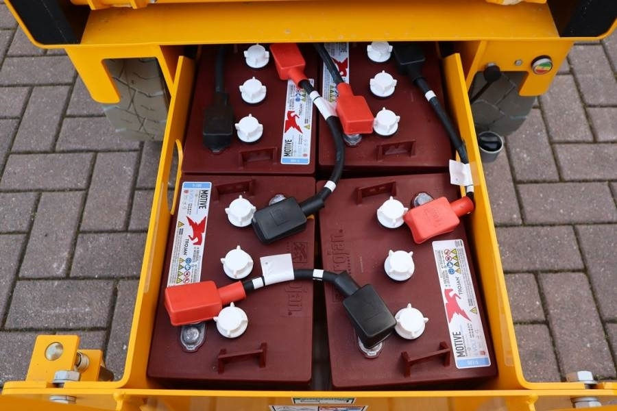 Haulotte Compact 10N Valid Iinspection, *Guarantee! 10m Wor  - Plataforma de Tijera/ Plataforma de tesoura: foto 3 Haulotte Compact 10N Valid Iinspection, *Guarantee! 10m Wor  - Plataforma de Tijera/ Plataforma de tesoura: foto 3