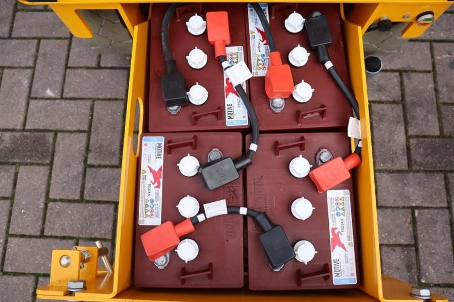 Haulotte Compact 10N Valid Inspection, *Guarantee! 10m Work  - Plataforma de Tijera/ Plataforma de tesoura: foto 3 Haulotte Compact 10N Valid Inspection, *Guarantee! 10m Work  - Plataforma de Tijera/ Plataforma de tesoura: foto 3