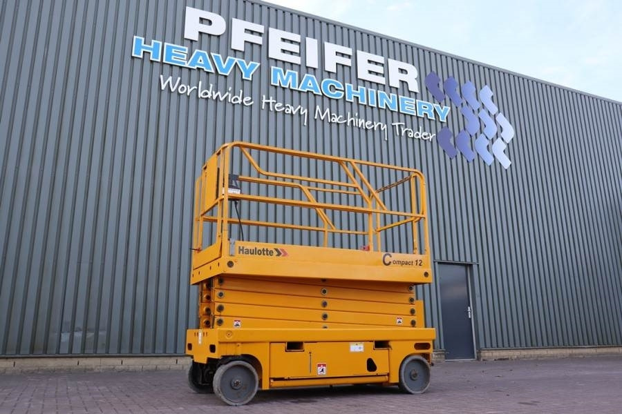 Haulotte Compact 12 Electric, 12m Working Height, 300kg Cap - Plataforma de Tijera/ Plataforma de tesoura: foto 1 Haulotte Compact 12 Electric, 12m Working Height, 300kg Cap - Plataforma de Tijera/ Plataforma de tesoura: foto 1