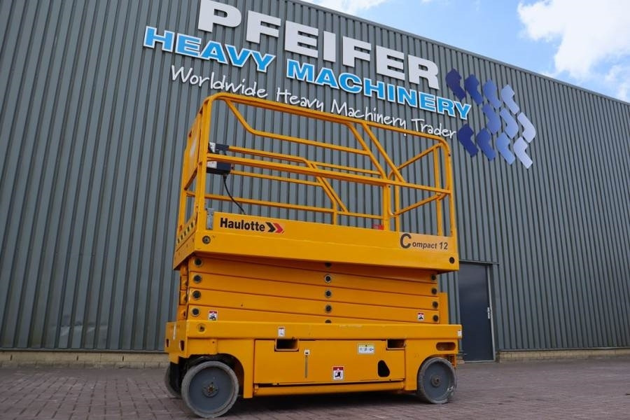 Haulotte Compact 12 Electric, 12m Working Height, 300kg Cap - Plataforma de Tijera/ Plataforma de tesoura: foto 1 Haulotte Compact 12 Electric, 12m Working Height, 300kg Cap - Plataforma de Tijera/ Plataforma de tesoura: foto 1