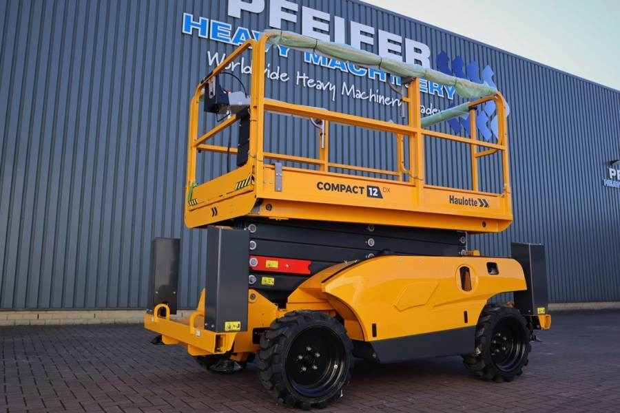 Haulotte Compact 12DX Valid Inspection, *Guarantee! Diesel, - Plataforma de Tijera/ Plataforma de tesoura: foto 1 Haulotte Compact 12DX Valid Inspection, *Guarantee! Diesel, - Plataforma de Tijera/ Plataforma de tesoura: foto 1