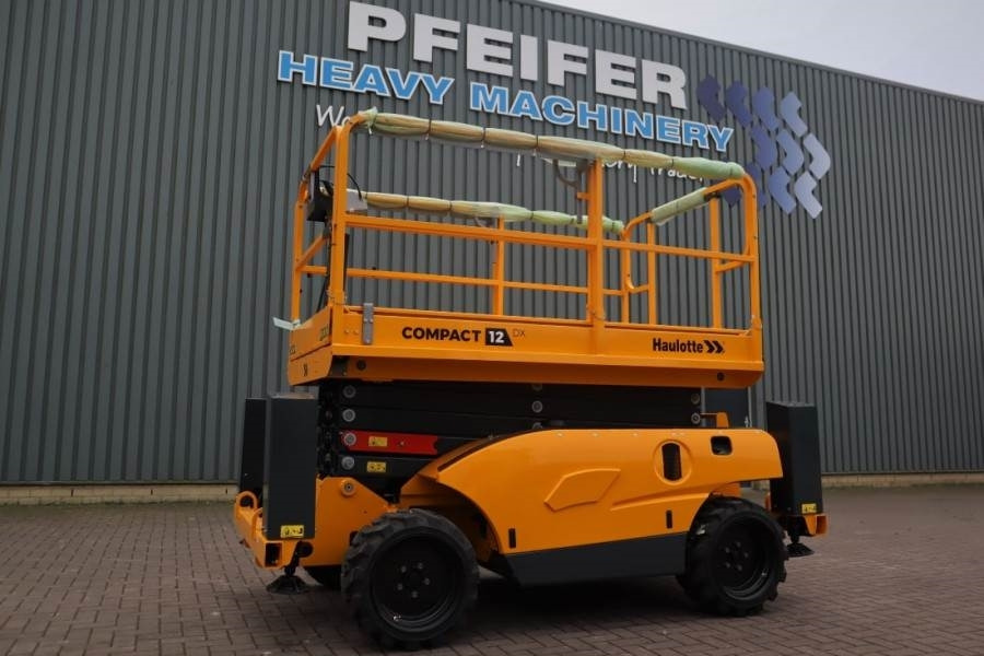 Haulotte Compact 12DX Valid Inspection, *Guarantee! Diesel, - Plataforma de Tijera/ Plataforma de tesoura: foto 1 Haulotte Compact 12DX Valid Inspection, *Guarantee! Diesel, - Plataforma de Tijera/ Plataforma de tesoura: foto 1