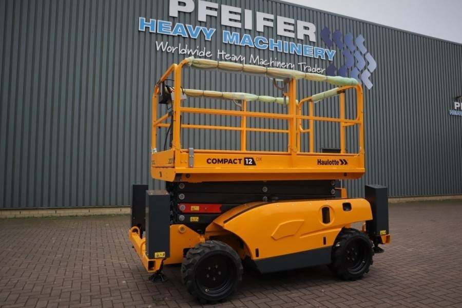 Haulotte Compact 12DX Valid Inspection, *Guarantee! Diesel, - Plataforma de Tijera/ Plataforma de tesoura: foto 1 Haulotte Compact 12DX Valid Inspection, *Guarantee! Diesel, - Plataforma de Tijera/ Plataforma de tesoura: foto 1