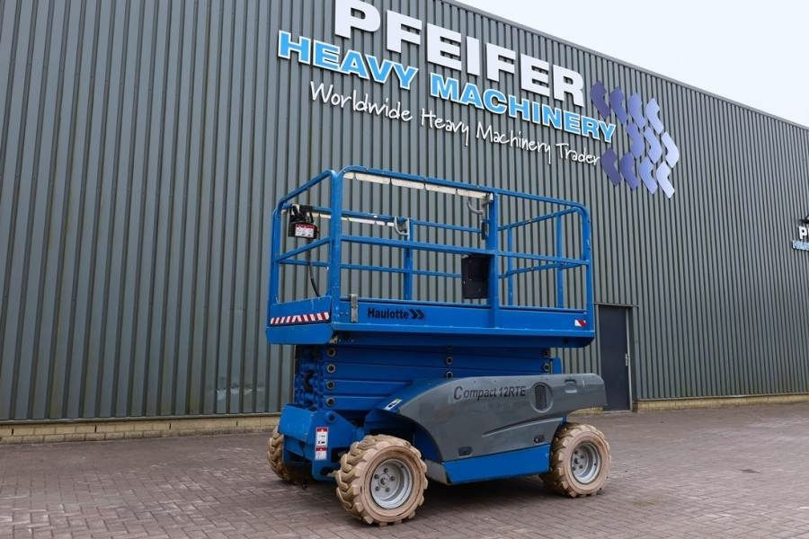 Haulotte Compact 12RTE Electric, 12m Working Height, 450kg - Plataforma de Tijera/ Plataforma de tesoura: foto 1 Haulotte Compact 12RTE Electric, 12m Working Height, 450kg - Plataforma de Tijera/ Plataforma de tesoura: foto 1
