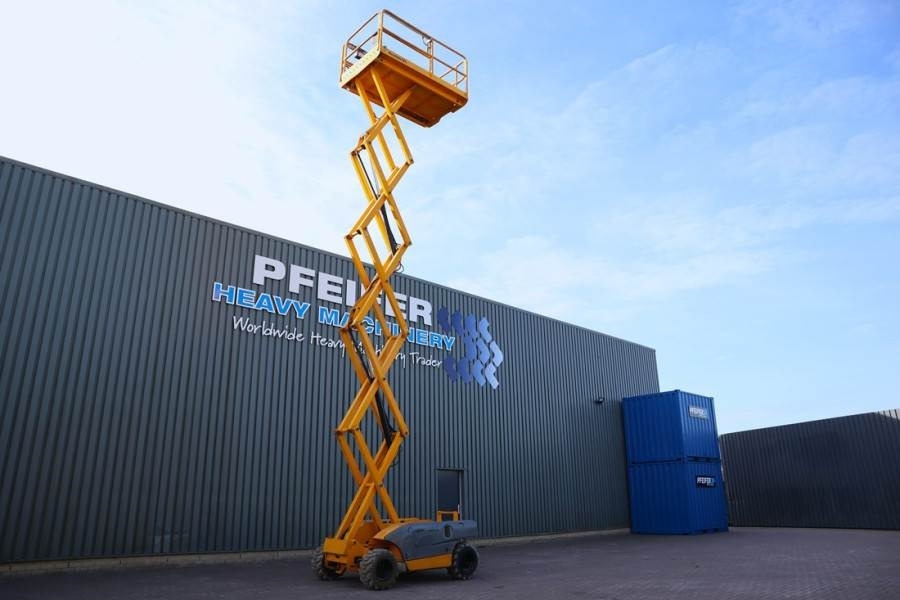 Haulotte Compact 12RTE Electric, 12m Working Height, 450kg - Plataforma de Tijera/ Plataforma de tesoura: foto 3 Haulotte Compact 12RTE Electric, 12m Working Height, 450kg - Plataforma de Tijera/ Plataforma de tesoura: foto 3