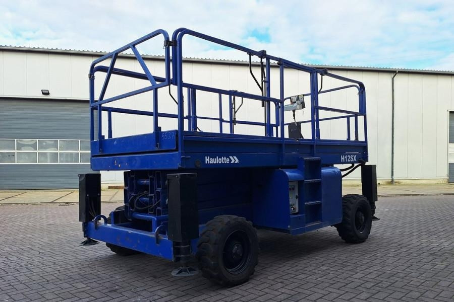 Haulotte H12SX Diesel, 4x4 Drive, 12m Working Height, 700kg - Plataforma de Tijera/ Plataforma de tesoura: foto 2 Haulotte H12SX Diesel, 4x4 Drive, 12m Working Height, 700kg - Plataforma de Tijera/ Plataforma de tesoura: foto 2