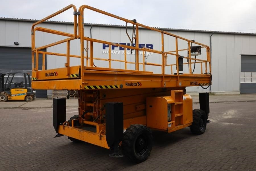 Haulotte H15SXL Diesel, 4x4 Drive, 15m Working Height, 500k - Plataforma de Tijera/ Plataforma de tesoura: foto 3 Haulotte H15SXL Diesel, 4x4 Drive, 15m Working Height, 500k - Plataforma de Tijera/ Plataforma de tesoura: foto 3