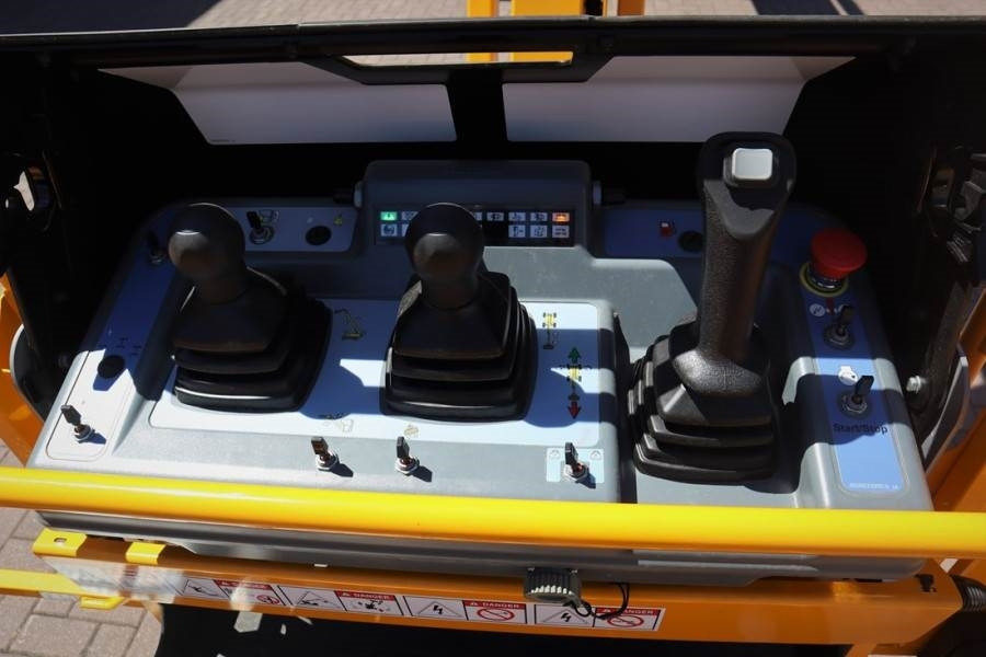 Haulotte HT23RTJ O Valid Inspection, *Guarantee! Diesel, 4x - Plataforma telescópica: foto 3 Haulotte HT23RTJ O Valid Inspection, *Guarantee! Diesel, 4x - Plataforma telescópica: foto 3