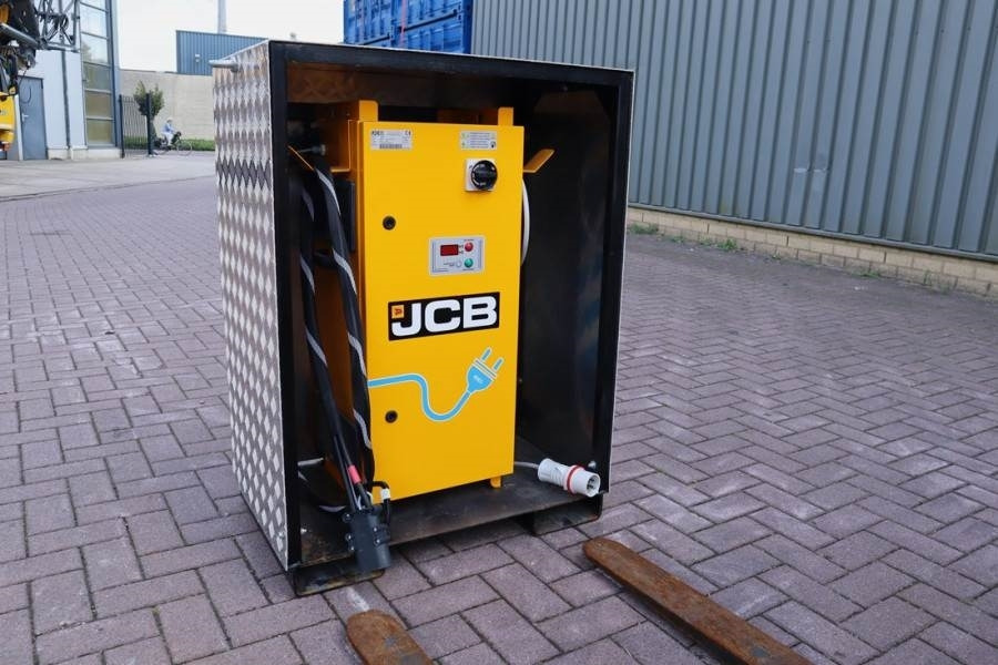 JCB 525-60E Guarantee! Fully Electric, 2500kg Capacity - Empilhador telescópico: foto 5 JCB 525-60E Guarantee! Fully Electric, 2500kg Capacity - Empilhador telescópico: foto 5
