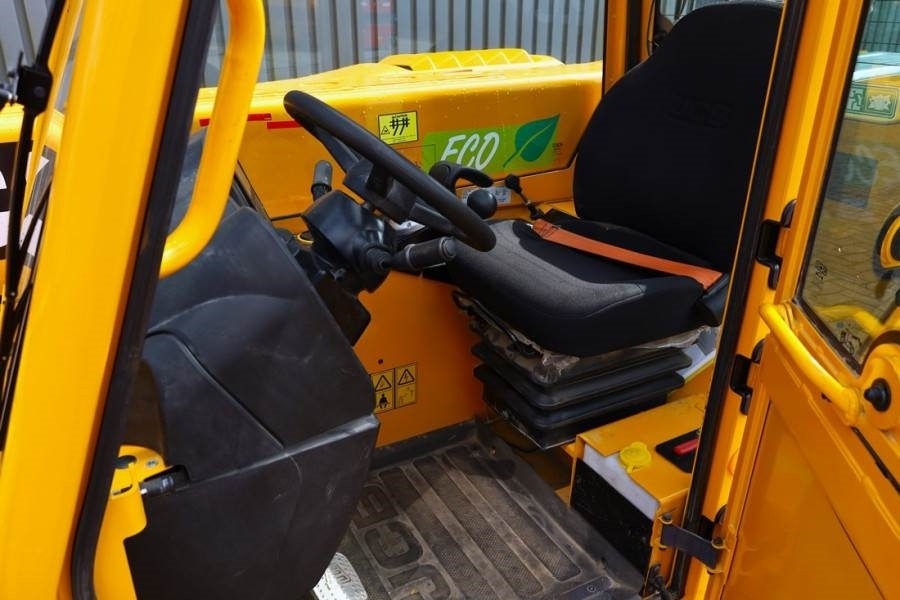 JCB 525-60E Guarantee! Fully Electric, 2500kg Capacity - Empilhador telescópico: foto 4 JCB 525-60E Guarantee! Fully Electric, 2500kg Capacity - Empilhador telescópico: foto 4