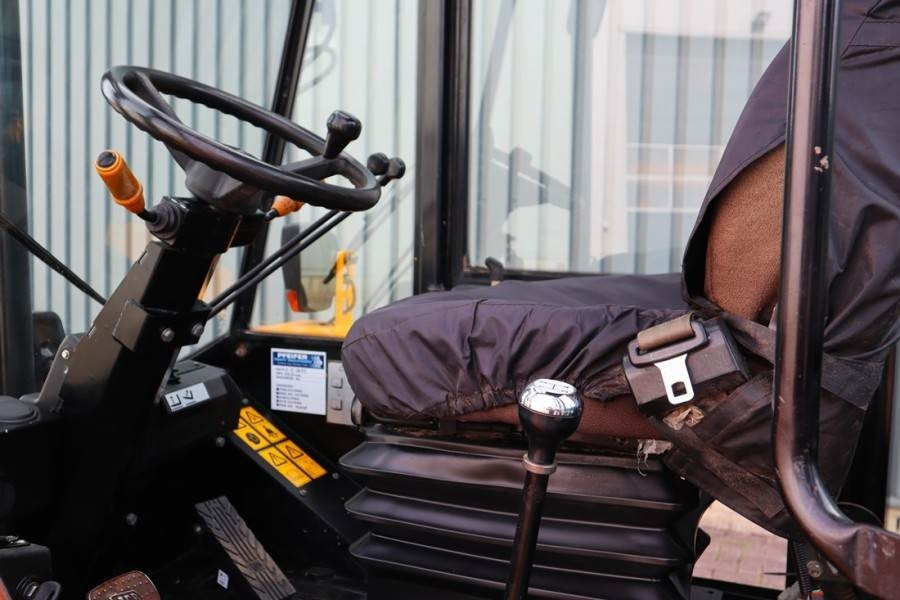 JCB 926 Diesel, 4x4 Drive, Triplex mast, 5500mm Liftin - Empilhador todo-o-terreno: foto 3 JCB 926 Diesel, 4x4 Drive, Triplex mast, 5500mm Liftin - Empilhador todo-o-terreno: foto 3