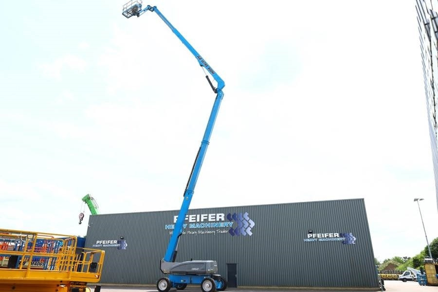 JLG 1250AJP Diesel, 4x4x4 Drive, 40.1m Working Height, - Plataforma articulada: foto 3 JLG 1250AJP Diesel, 4x4x4 Drive, 40.1m Working Height, - Plataforma articulada: foto 3