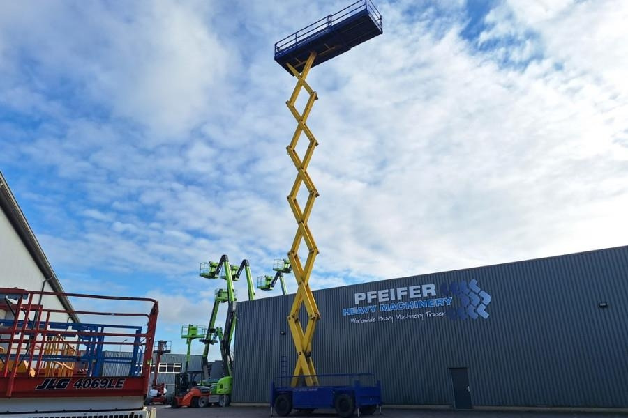 JLG 245-25 Diesel, 4x4 Drive, 26m Working Height, 750k - Plataforma de Tijera/ Plataforma de tesoura: foto 3 JLG 245-25 Diesel, 4x4 Drive, 26m Working Height, 750k - Plataforma de Tijera/ Plataforma de tesoura: foto 3