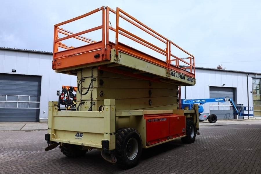 JLG 260-25 Diesel, 4x4 Drive, 9.80m Hydraulic Deck Ext - Plataforma de Tijera/ Plataforma de tesoura: foto 2 JLG 260-25 Diesel, 4x4 Drive, 9.80m Hydraulic Deck Ext - Plataforma de Tijera/ Plataforma de tesoura: foto 2