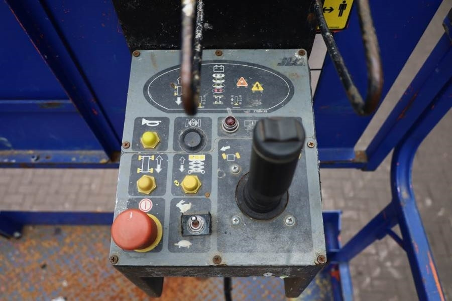 JLG 4069LE Electric, 14.2m Working Height, 360kg Capac - Plataforma de Tijera/ Plataforma de tesoura: foto 5 JLG 4069LE Electric, 14.2m Working Height, 360kg Capac - Plataforma de Tijera/ Plataforma de tesoura: foto 5