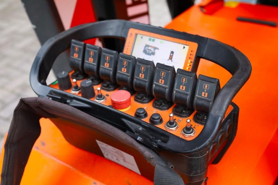 Jekko SPX532CL2 Electric, Remote Controlled, 17.3m Lifti - Guindaste sobre esteiras: foto 4 Jekko SPX532CL2 Electric, Remote Controlled, 17.3m Lifti - Guindaste sobre esteiras: foto 4