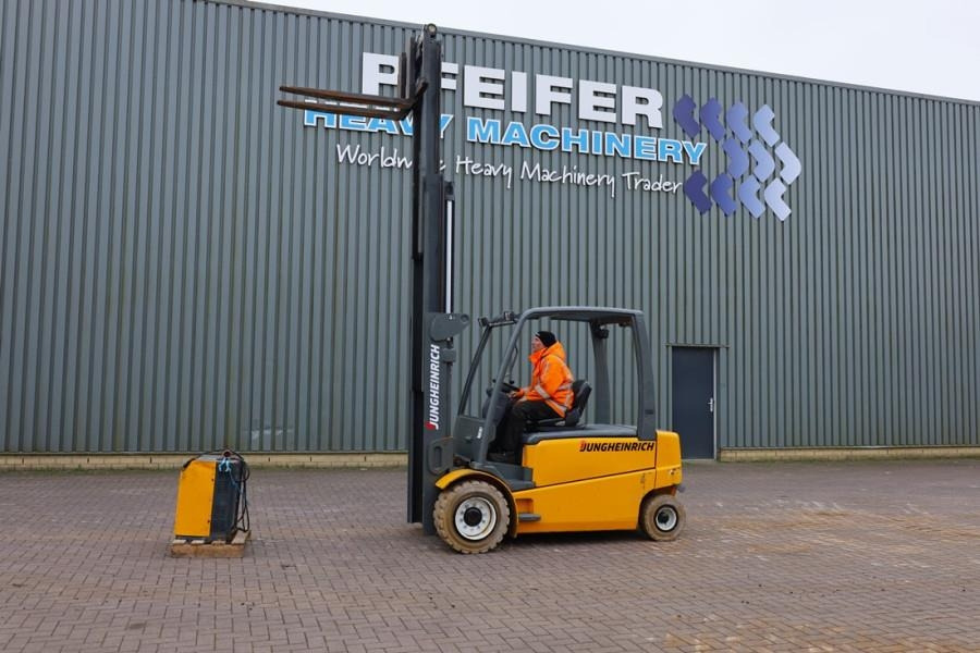 Jungheinrich EFG550 Electric, 5000kg Capacity, Lifting Height 3 - Empilhadeira a diesel: foto 3 Jungheinrich EFG550 Electric, 5000kg Capacity, Lifting Height 3 - Empilhadeira a diesel: foto 3