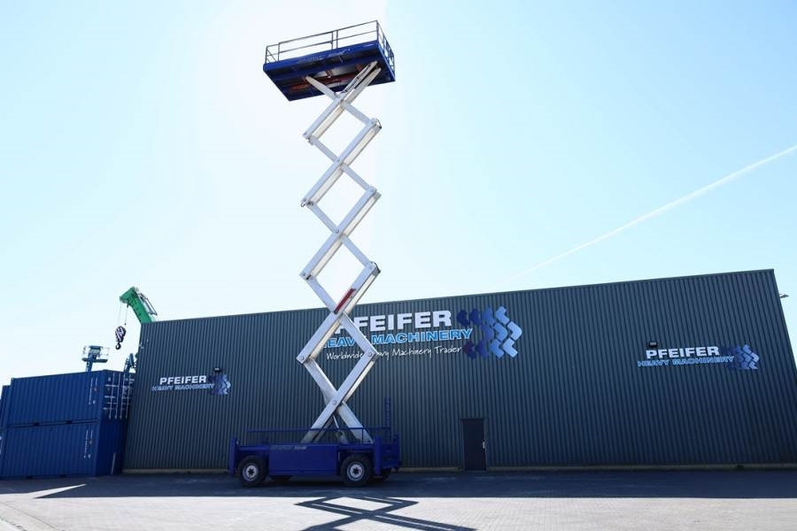 Liftlux SL210-25D4WDS/P Diesel, Hydraulic Deck Extension, - Plataforma de Tijera/ Plataforma de tesoura: foto 3 Liftlux SL210-25D4WDS/P Diesel, Hydraulic Deck Extension, - Plataforma de Tijera/ Plataforma de tesoura: foto 3