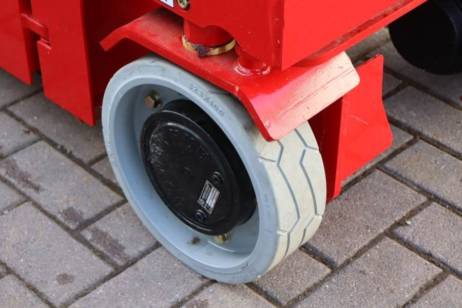 Magni ES0807EP New And Available Directly From Stock, El - Plataforma de Tijera/ Plataforma de tesoura: foto 3 Magni ES0807EP New And Available Directly From Stock, El - Plataforma de Tijera/ Plataforma de tesoura: foto 3