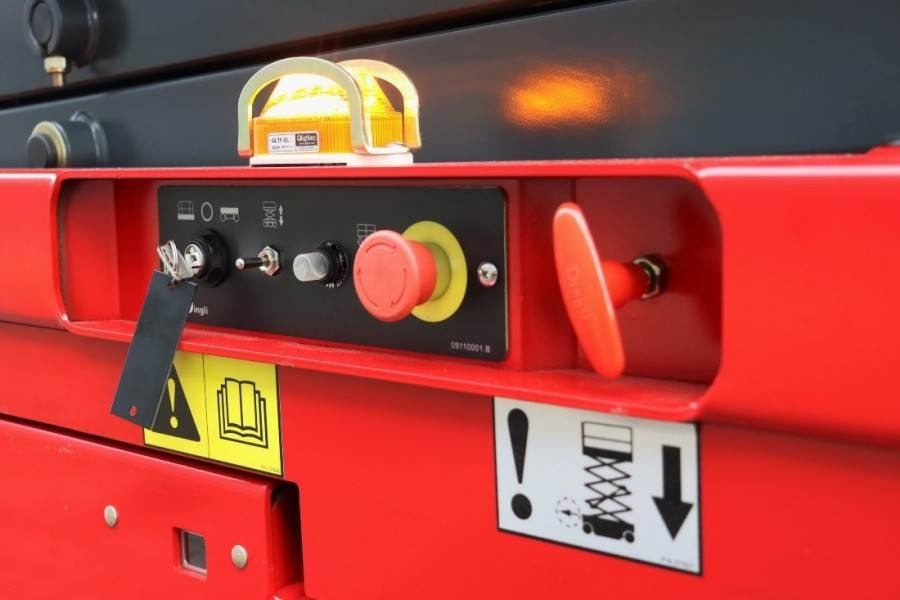 Magni ES0807EP New And Available Directly From Stock, El - Plataforma de Tijera/ Plataforma de tesoura: foto 3 Magni ES0807EP New And Available Directly From Stock, El - Plataforma de Tijera/ Plataforma de tesoura: foto 3