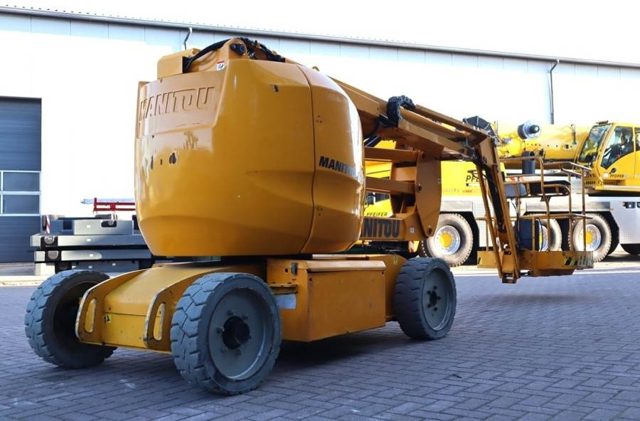 Manitou 150AETJ Compact Electric, 15m Working Height, 6.5m - Plataforma articulada: foto 2 Manitou 150AETJ Compact Electric, 15m Working Height, 6.5m - Plataforma articulada: foto 2