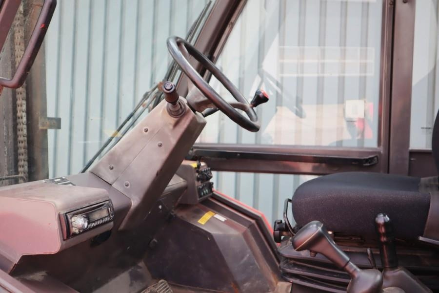 Manitou M30-4 Diesel, 4x4 Drive, 3t Capacity, Triplex Mast - Empilhador todo-o-terreno: foto 4 Manitou M30-4 Diesel, 4x4 Drive, 3t Capacity, Triplex Mast - Empilhador todo-o-terreno: foto 4