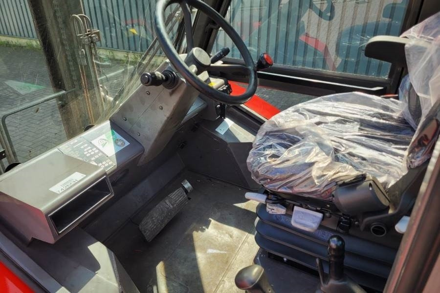 Manitou M30-4 Valid Inspection, *Guarantee, Diesel, 4x4 Dr - Empilhador todo-o-terreno: foto 3 Manitou M30-4 Valid Inspection, *Guarantee, Diesel, 4x4 Dr - Empilhador todo-o-terreno: foto 3