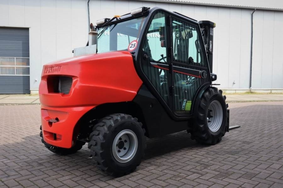 Manitou MC25-4 Valid Inspection, *Guarantee, Diesel, 4x4 - Empilhador todo-o-terreno: foto 2 Manitou MC25-4 Valid Inspection, *Guarantee, Diesel, 4x4 - Empilhador todo-o-terreno: foto 2