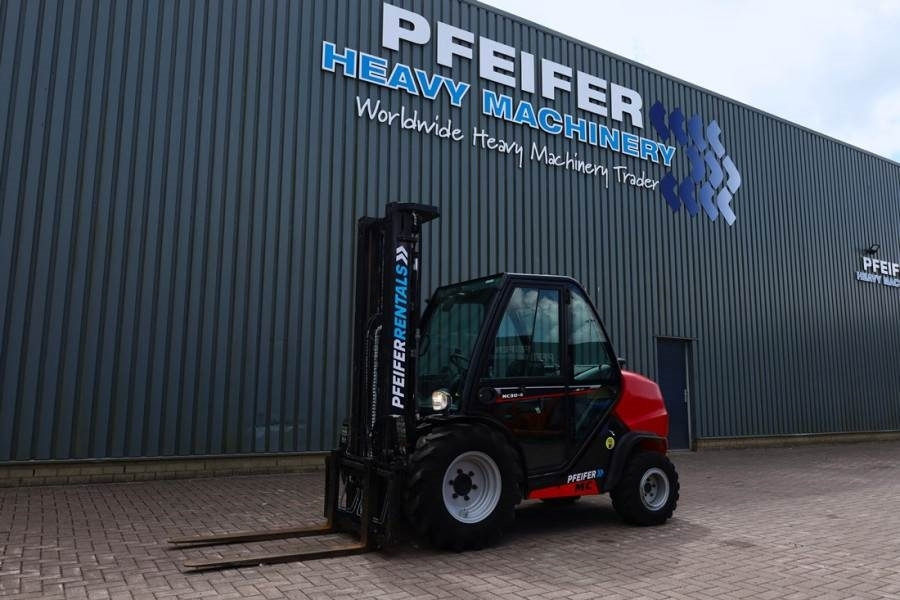 Manitou MC30-4 Valid Inspection, *Guarantee, Diesel, 4x4 D - Empilhador todo-o-terreno: foto 1 Manitou MC30-4 Valid Inspection, *Guarantee, Diesel, 4x4 D - Empilhador todo-o-terreno: foto 1