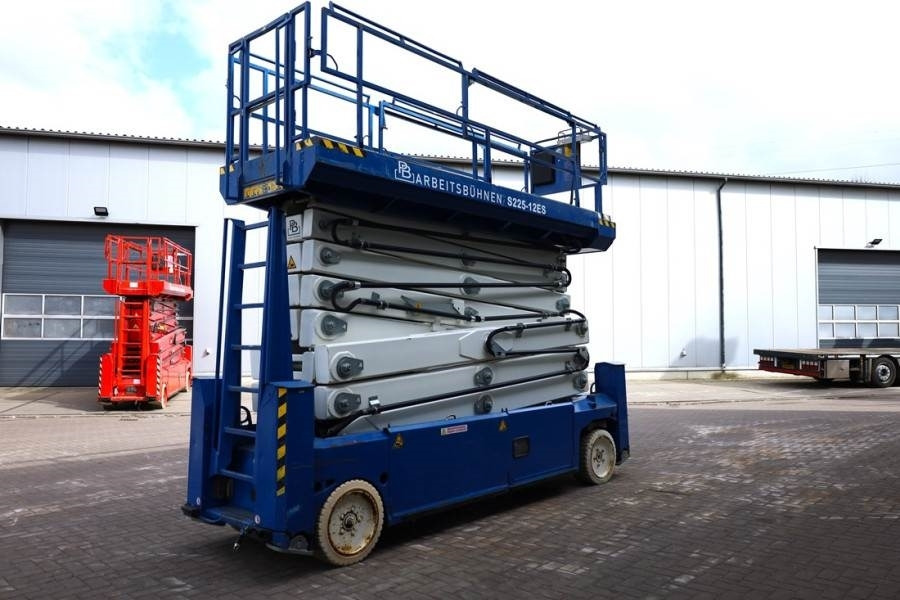 PB LIFT S225-12ES Electric, 22.5m Working Height, 450 - Plataforma de Tijera/ Plataforma de tesoura: foto 2 PB LIFT S225-12ES Electric, 22.5m Working Height, 450 - Plataforma de Tijera/ Plataforma de tesoura: foto 2