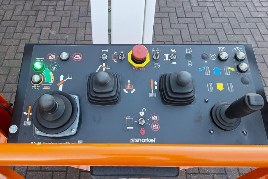 Snorkel 460SJ Valid Inspection, *Guarantee! CE, Diesel, 4x  - Plataforma telescópica: foto 5 Snorkel 460SJ Valid Inspection, *Guarantee! CE, Diesel, 4x  - Plataforma telescópica: foto 5