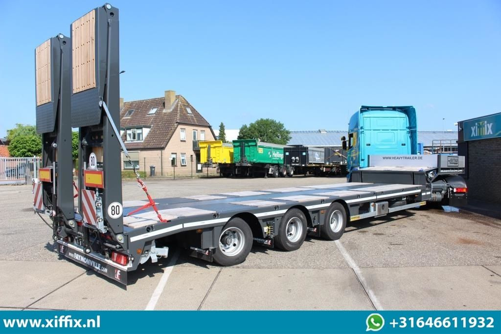 Faymonville TE Huur 3-ass. Semi dieplader met dubbele hydr. Kleppen en hefbed / - Semi-reboque baixa: foto 4 Faymonville TE Huur 3-ass. Semi dieplader met dubbele hydr. Kleppen en hefbed / - Semi-reboque baixa: foto 4