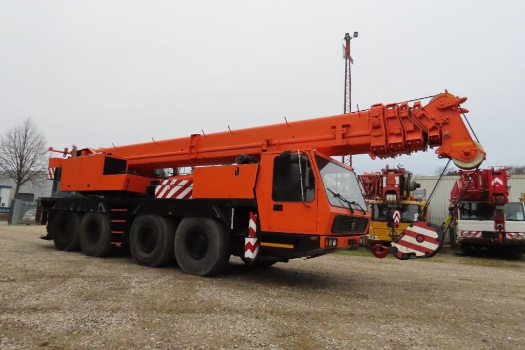 Krupp KMK 4080 - Grua todo o terreno: foto 2 Krupp KMK 4080 - Grua todo o terreno: foto 2
