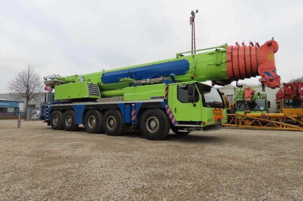 Liebherr LTM 1220-5.1 - Grua todo o terreno: foto 2 Liebherr LTM 1220-5.1 - Grua todo o terreno: foto 2