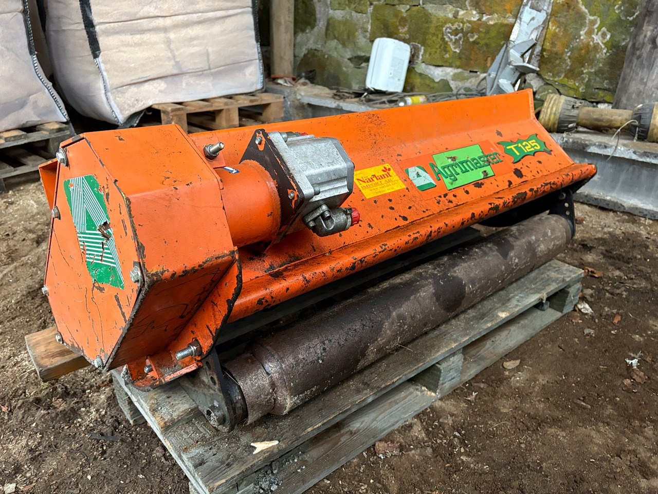 Agrimaster T125 - Equipamento de construção: foto 1 Agrimaster T125 - Equipamento de construção: foto 1