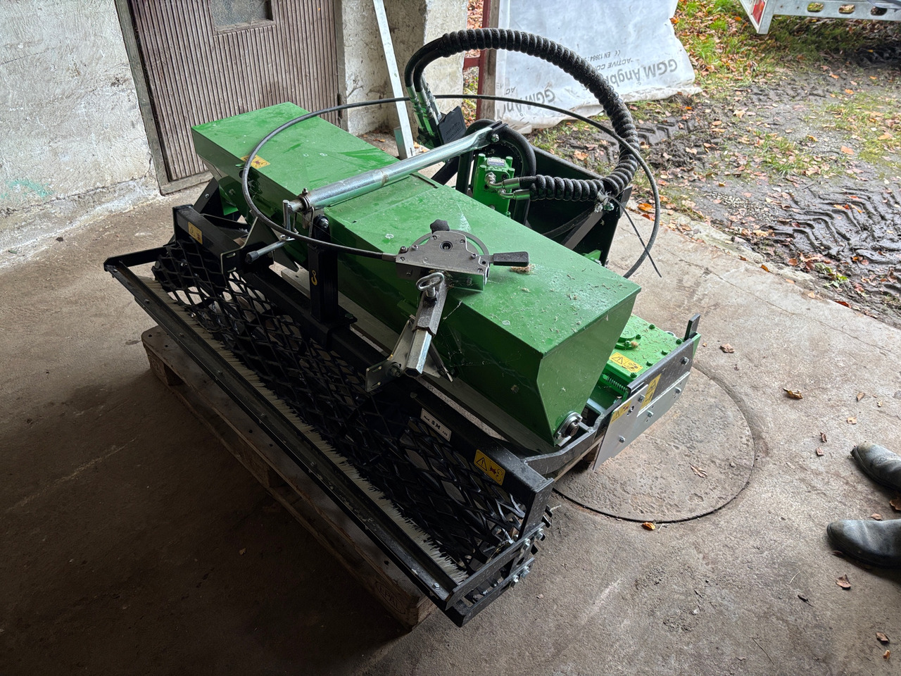 Avant MTZ135H+SM135H - Equipamento de construção: foto 1 Avant MTZ135H+SM135H - Equipamento de construção: foto 1