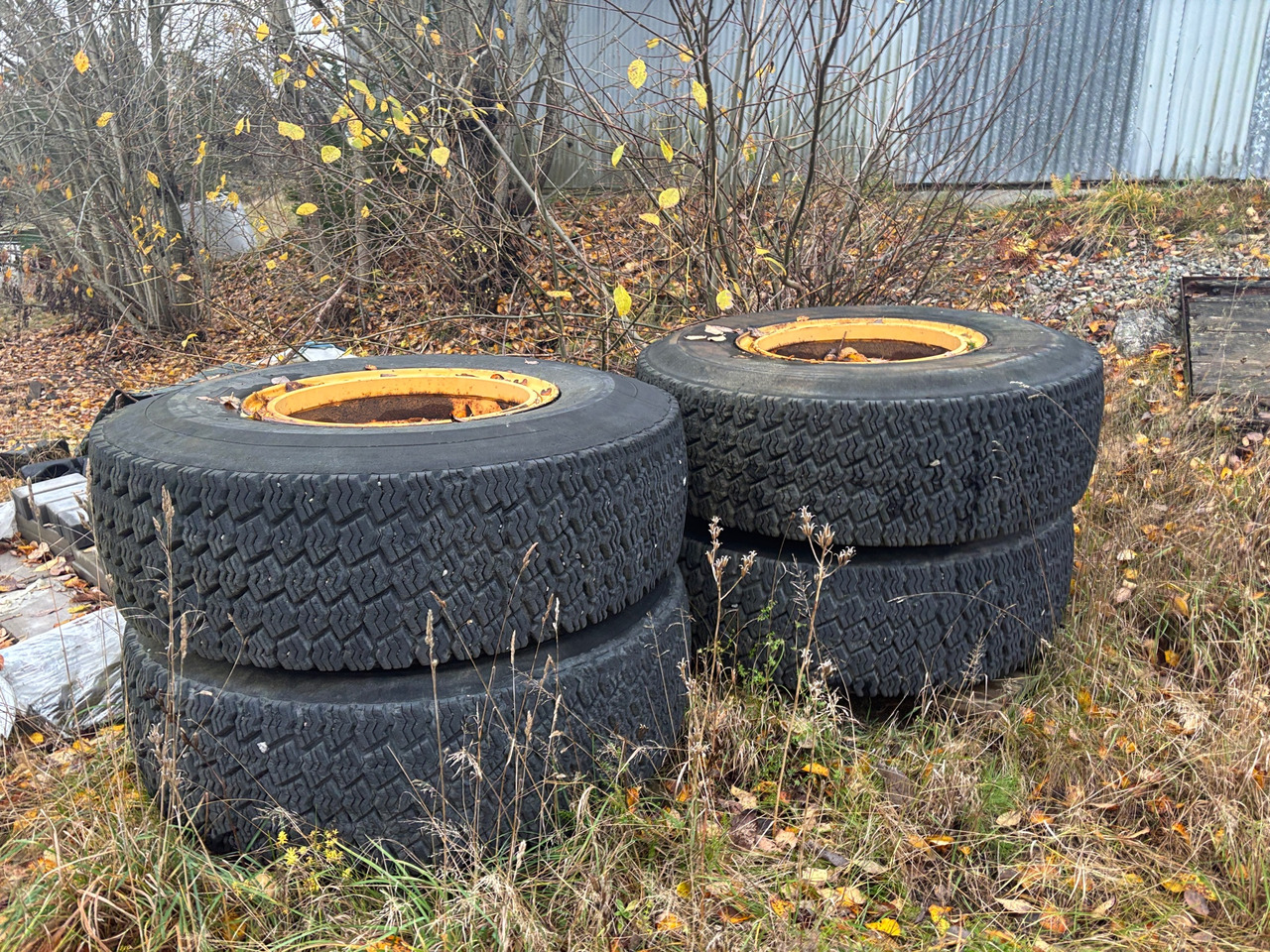 Bridgestone 17,5/R 25 - Pneu por Máquina de construção: foto 1 Bridgestone 17,5/R 25 - Pneu por Máquina de construção: foto 1
