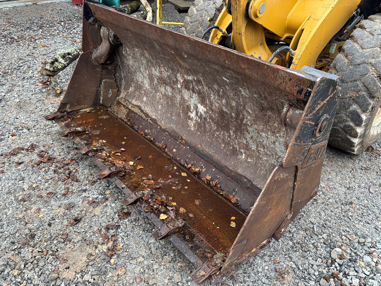 CAT - Balde: foto 1 CAT - Balde: foto 1