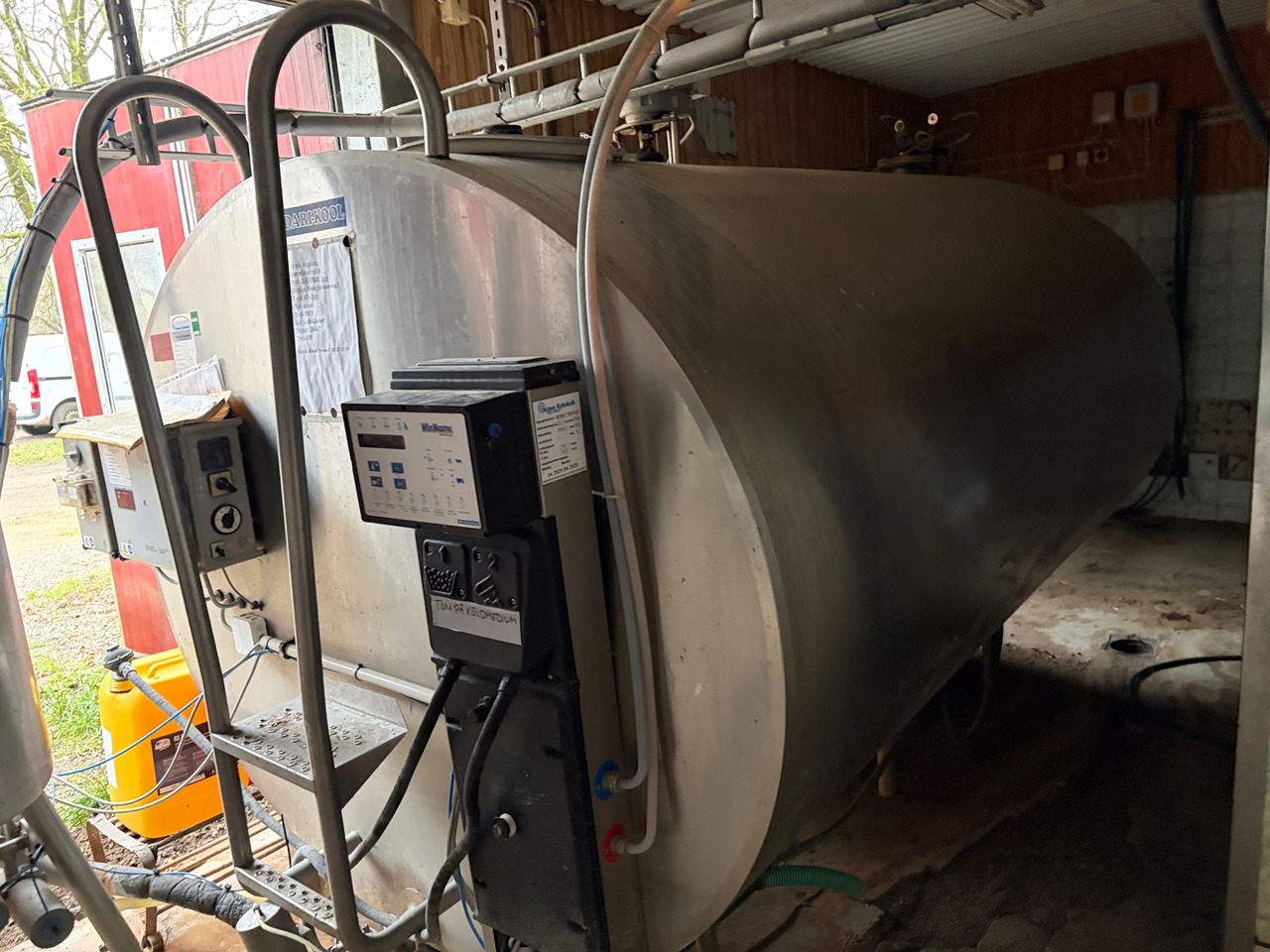 Dari-Kool / Win Master / Teumsek 5000 l / Mobile Come / TAG 4568X - Equipamento de gado: foto 1 Dari-Kool / Win Master / Teumsek 5000 l / Mobile Come / TAG 4568X - Equipamento de gado: foto 1