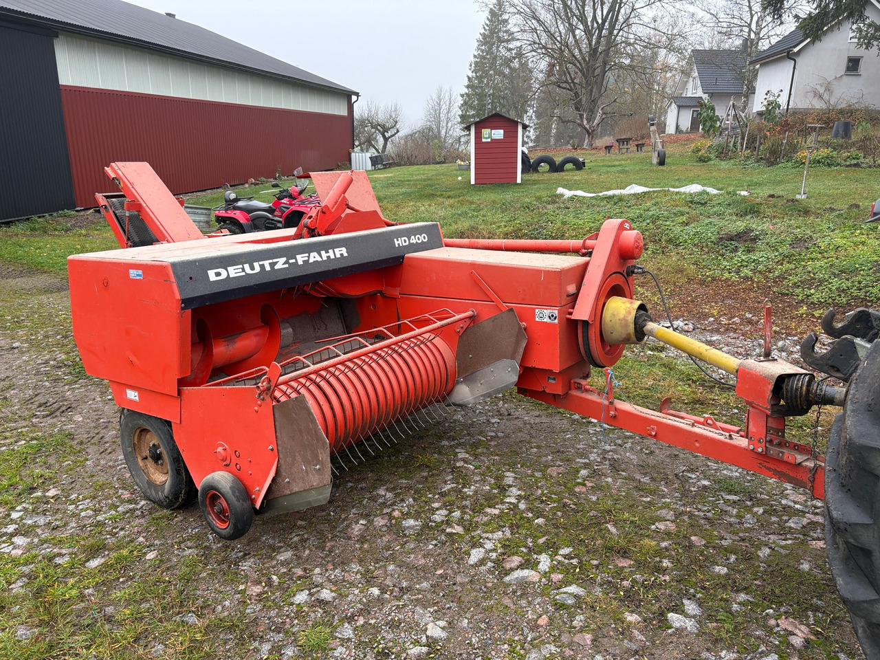 Deutz-Fahr HD400 - Enfardadeira de fardos redondos: foto 1 Deutz-Fahr HD400 - Enfardadeira de fardos redondos: foto 1