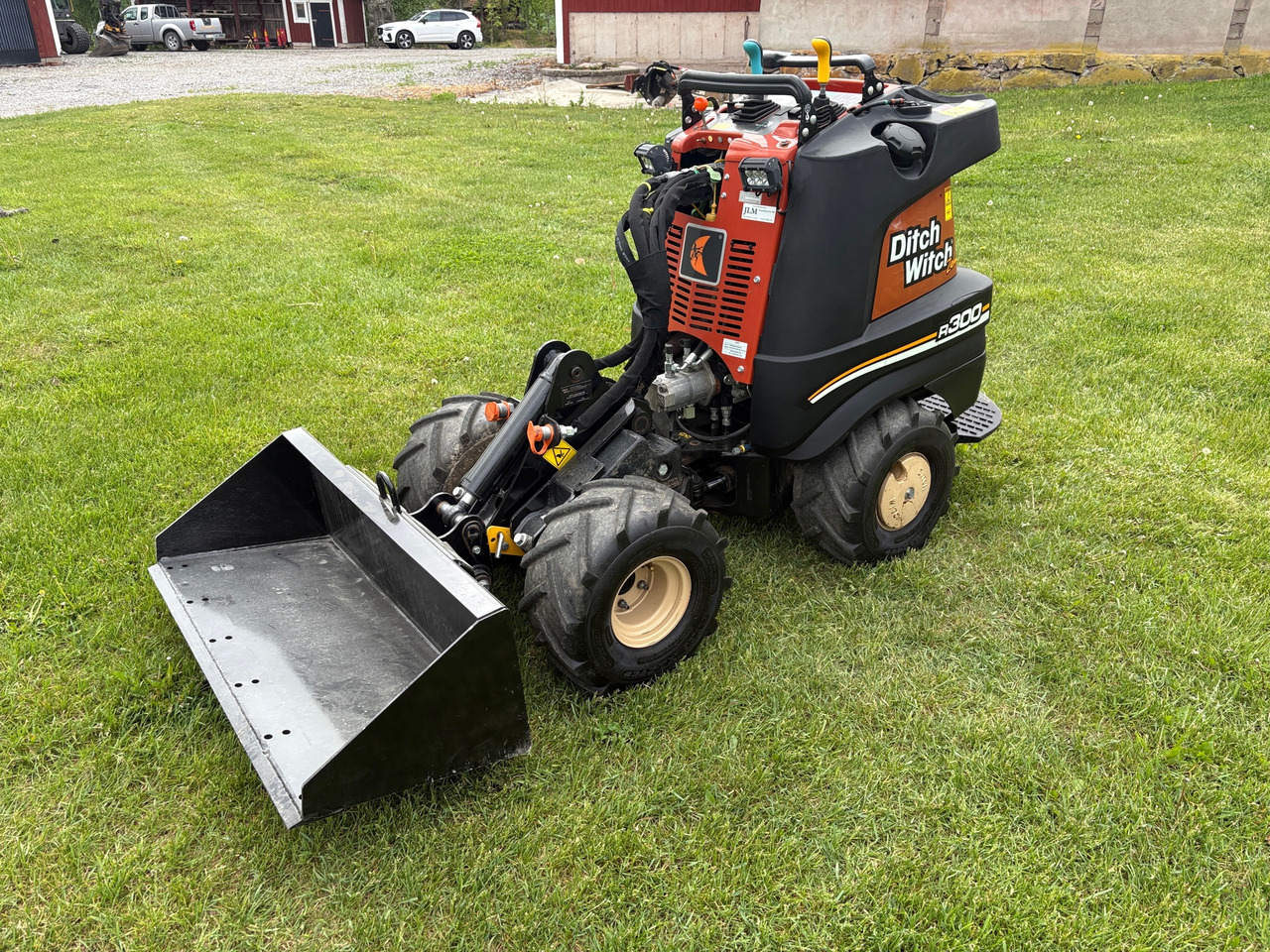 Ditch Witch R300 - Dumper: foto 1 Ditch Witch R300 - Dumper: foto 1