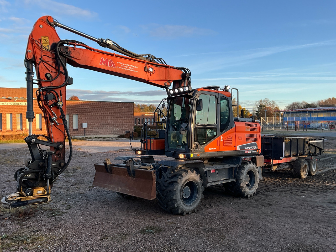 Doosan DX170W-5 - Escavadeira: foto 1 Doosan DX170W-5 - Escavadeira: foto 1